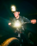 Фара Knog Blinder X 2300 + 10,000 mAh Battery