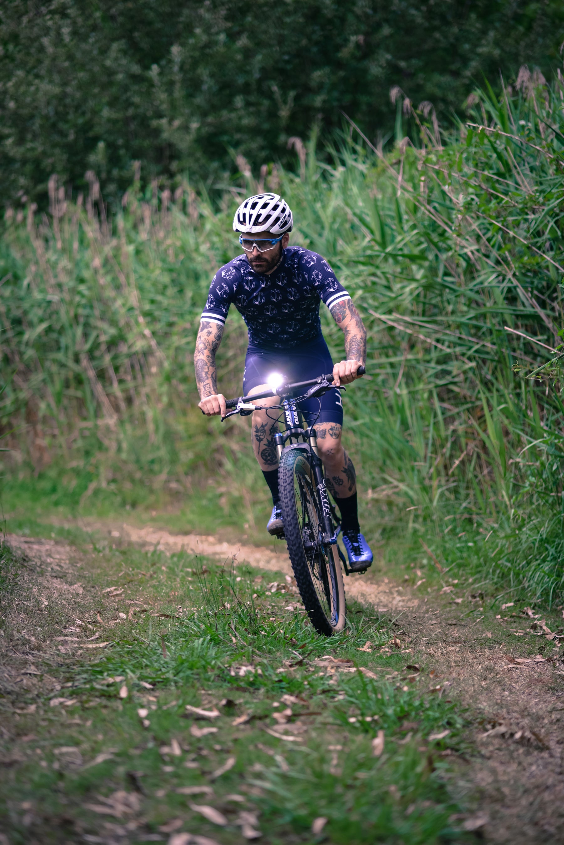 Фара Knog PWR Mountain 2000 Lumens POWERBANK
