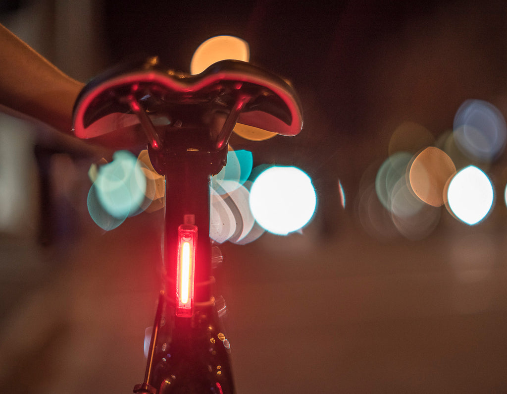 Мигалка задня Knog Plus Rear 20 Lumens Black