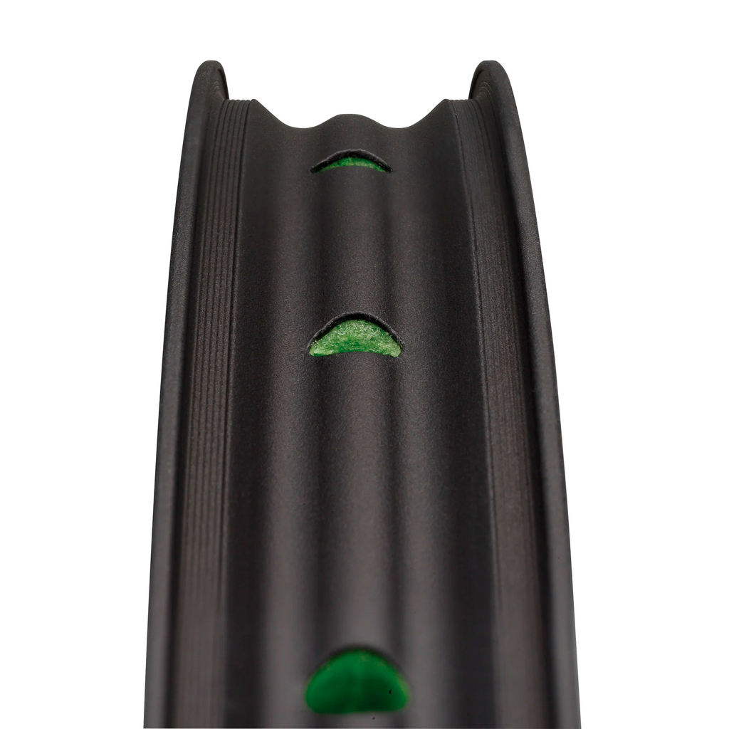 Обід SPANK 350 Vibrocore™, 32H, 29" Black